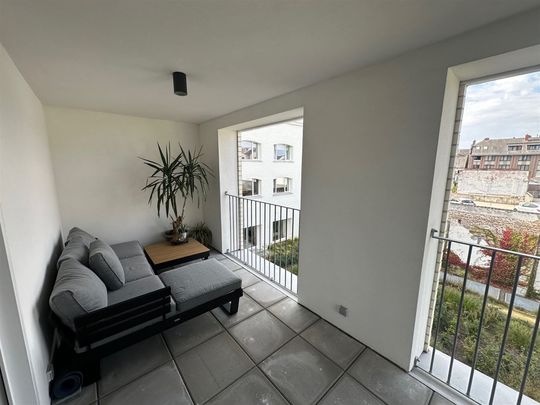 Prachtig en centraal gelegen luxe-appartement met 3 slaapkamers en 2 terrassen! - Foto 1