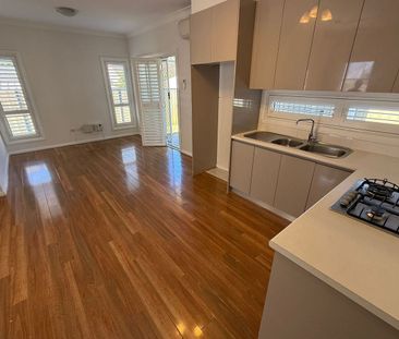 CONTEMPORARY GRANNY FLAT... - Photo 3