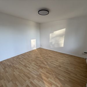 Location Appartement 2 pièces 43m² - Photo 2