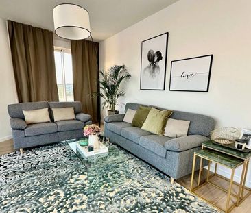 3 bedroom luxury penthouse for rent in Nueva Andalucia, Spain - Photo 4