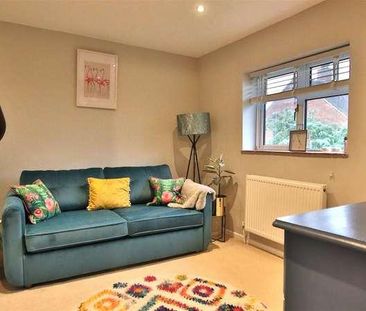 Station Lane, Tewkesbury, GL20 - Photo 4