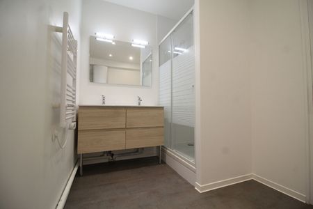 Appartement La Guerche Sur L Aubois 4 pièce(s) 78 m2 - Photo 3