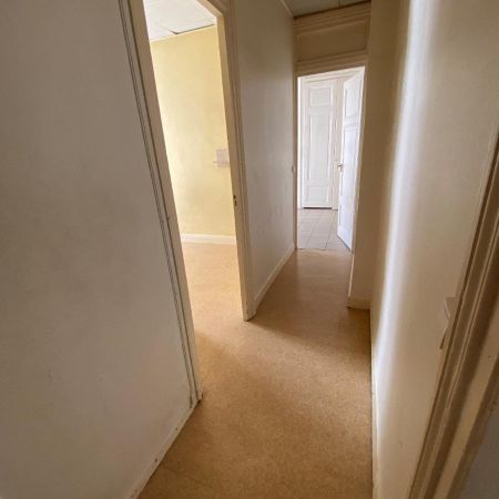 Location Appartement 1 pièce 37m² LYON 3ème - Photo 4