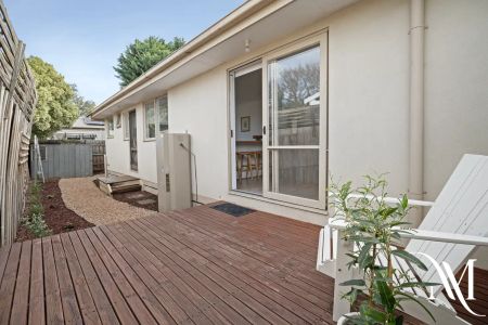 “Contemporary Comfort in Chelsea Heights” - Photo 5