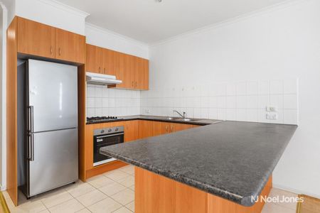 10/8 John St , BOX HILL - Photo 2