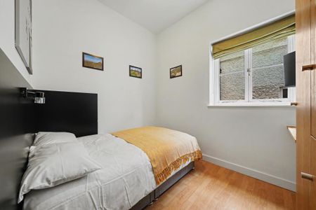 Flat 16 Finchley Road, Hampstead NW3 7AJ - Photo 2