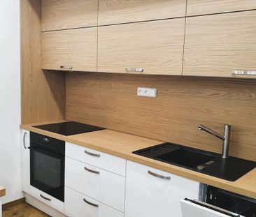 Pronájem bytu 2+kk v osobním vlastnictví 66 m², Praha 3 - Žižkov - Photo 6