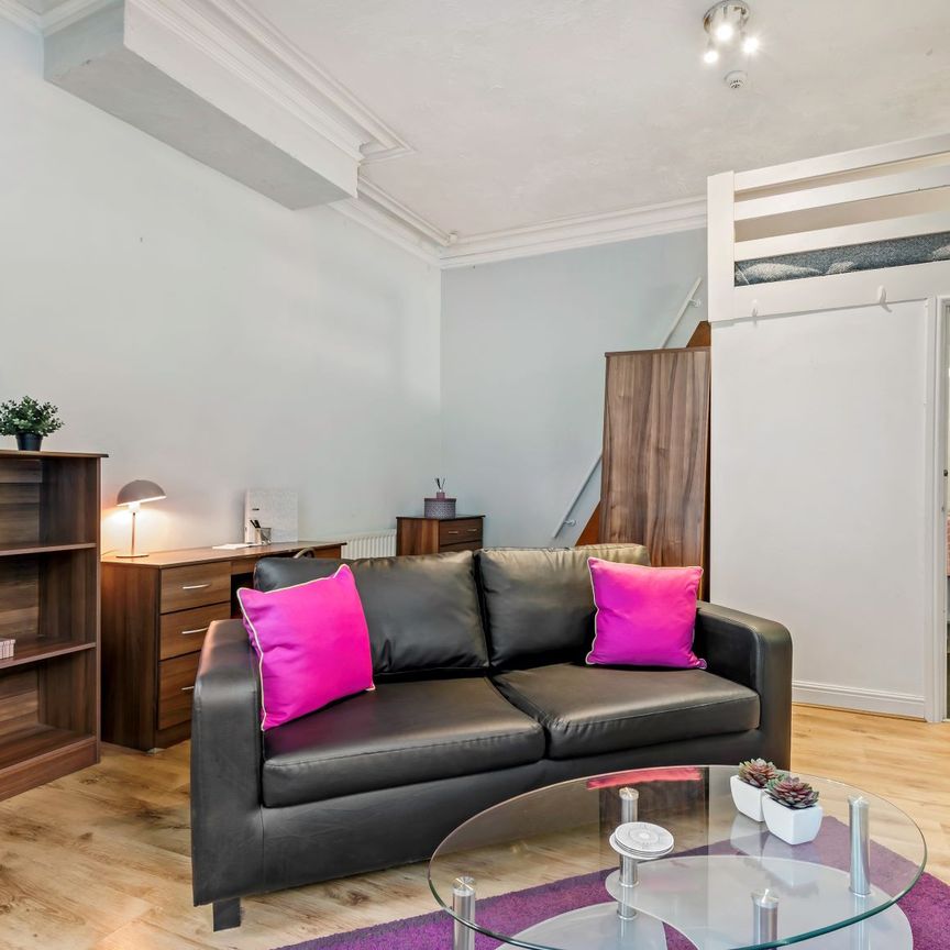 227 HYDE PARK ROAD Leeds - LS6 1AH - Photo 1