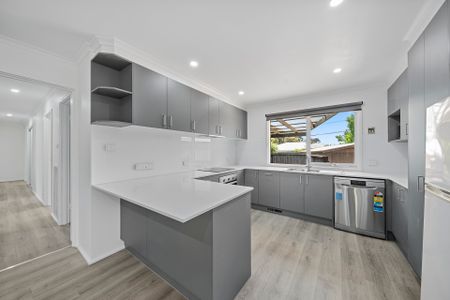 55 O'Halloran Circuit, Kambah ACT 2902 - House For Rent | Domain - Photo 2