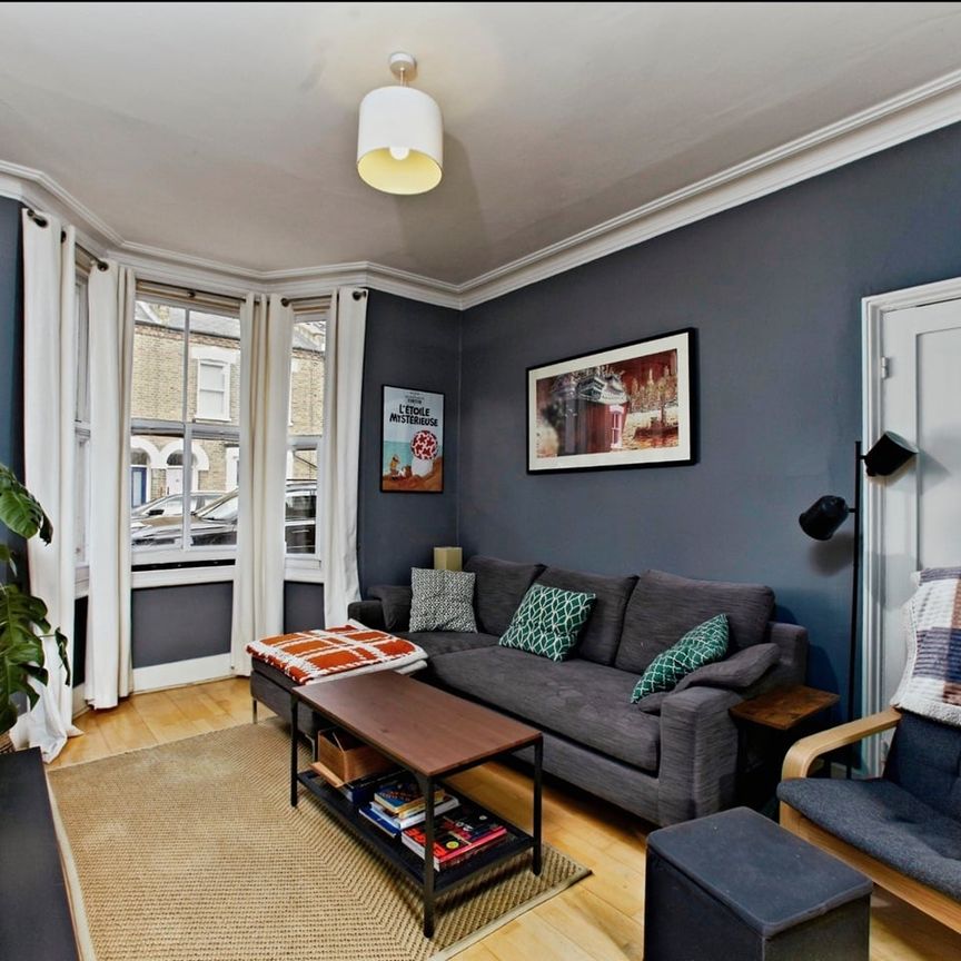 2 Bed Terraced House, Sudlow Road, SW18 - Photo 1