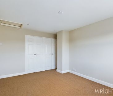 2 bedroom House - Wigram Way, Stevenage - Photo 3