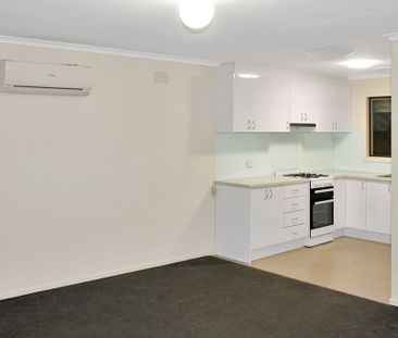 TWO BEDROOM UNIT IN PRIME LOCATION - Photo 6