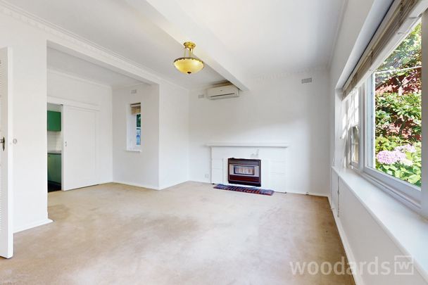 Stunning 1-Bedroom Apartment - Photo 1