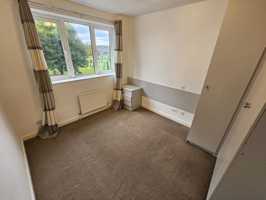 2 bed Apartment - To Let - Photo 1