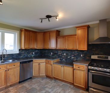 For Lease - 130 Mayfield Drive, Oakville, Ontario - Photo 6