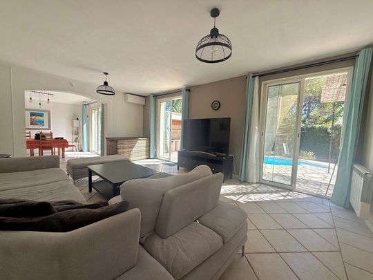 Location Maison 6 pièces 139m² - Photo 1