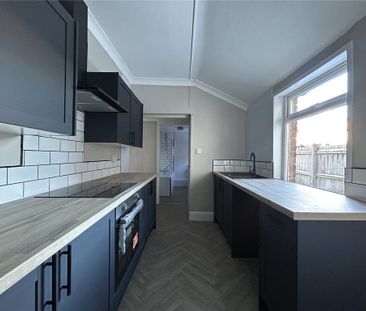 3 bedroom terraced house to rent - Photo 6