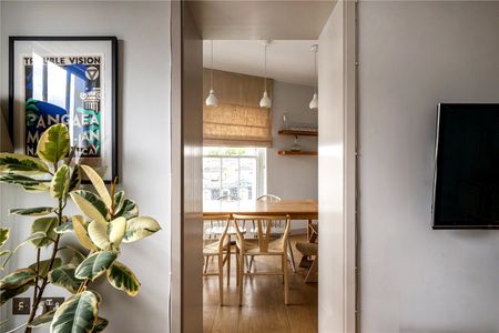 Chepstow Crescent, W11 - Photo 2