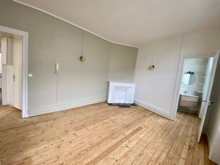 Location Appartement 2 pièces 59m² ANGOULEME 16000 - Photo 3