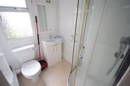 1 bedroom ground floor flat to rent - Photo 5