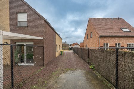 Gezinswoning met 3 slaapkamers en tuintje - Photo 3