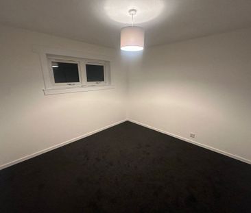 Speckled Wood Court, Dundee - Photo 3