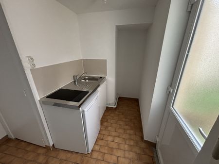 Location Appartement 1 pièce 15m² AMIENS 80000 - Photo 2
