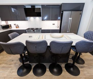 Cliff Mount, Woodhouse, Leeds - Photo 2