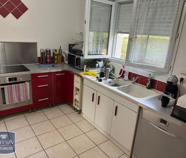 Location Maison 4 pièces 93m² CHARVIEU CHAVAGNEUX 38230 - Photo 2