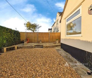 3 bedroom semi-detached house to rent - Photo 2