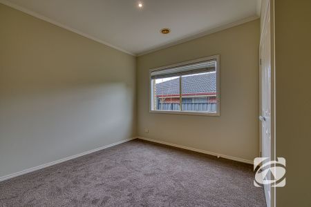 UNBEATABLE CONVENIENCE - Photo 5