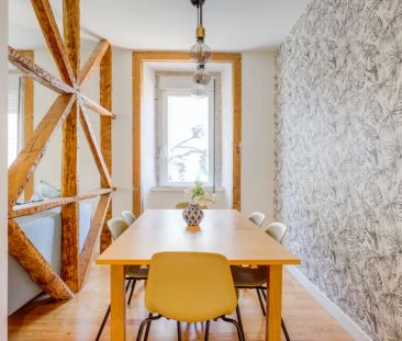 2-bedroom apartment for rent in Penha De França, Lisbon - Photo 1