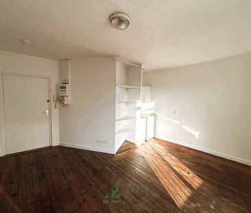 Location Appartement 1 pièce 27m² ROANNE 42300 - Photo 1