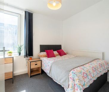 3 bedroom private hall to rent - Photo 4