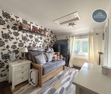 2 bedroom semi-detached house to rent - Photo 4