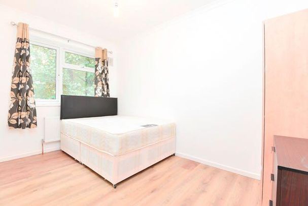 4 bedroom maisonette to rent - Photo 1