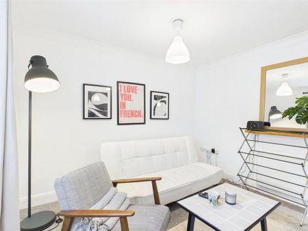 2 bedroom apartment to rent - Photo 3