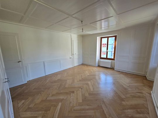 Spacieux appartement de 4 pièces au centre de Fleurier - Foto 1