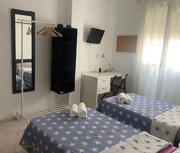 Calle Diego de Almaguer, Málaga, Andalusia 29006 - Photo 2