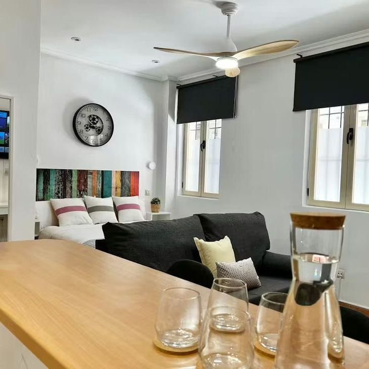 Calle del Divino Pastor, Madrid, Community of Madrid 28004 - Photo 1