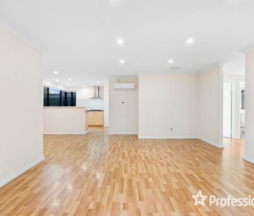 Spacious & Private 3-Bedroom Rear Villa! - Photo 1