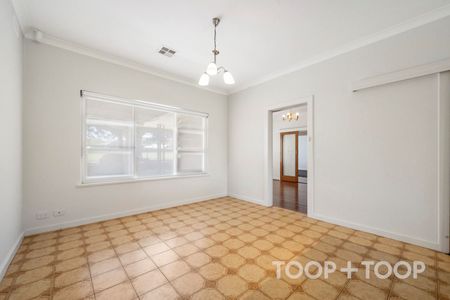 Charming 3-Bedroom Home in Sought-After Beulah Park - Photo 5