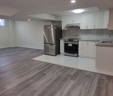 For Lease - 48 Muscovy Drive, Brampton, Ontario - Photo 6