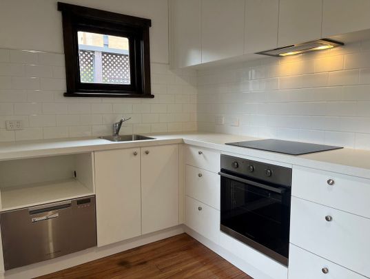 125 Peel St, Windsor VIC 3181 - House For Rent | Domain - Photo 1