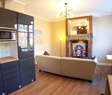 3 bedroom terraced house to rent - Photo 1