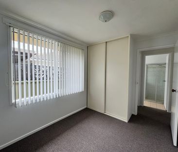 Well Maintained Family Home - Photo 3