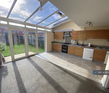 1 bedroom in a house share to rent - Photo 6