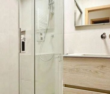 Woning te huur in Ukkel voor € 3.000 met 4 slaapkamers - Photo 5