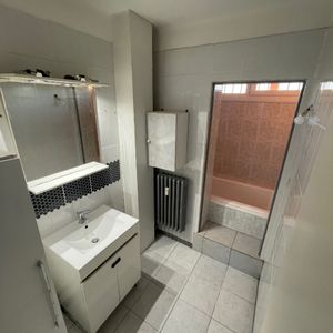 Location Appartement 3 pièces 58m² - Photo 2