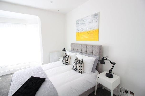 1 bedroom in a house share to rent - Photo 1